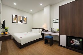 Queen Cafe Hotel
