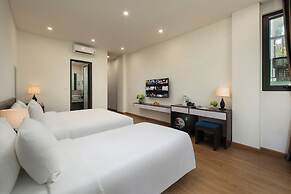 Queen Cafe Hotel