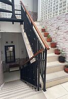 99 Guest House