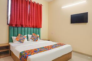 FabHotel New Falcon Inn