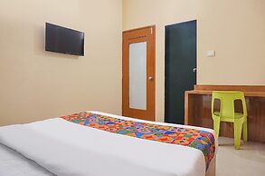 FabHotel New Falcon Inn