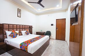 Fabhotel Sarja Sky