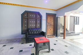 FabHotel Awadh Inn