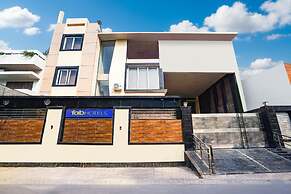 FabHotel VILLA DE BENARES