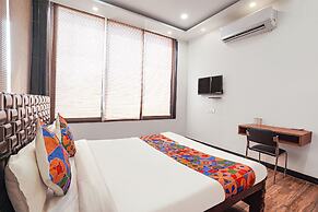 FabHotel VILLA DE BENARES