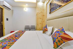 Fabhotel Heaven Palace
