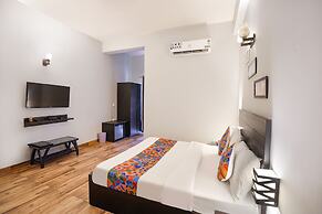 Fabhotel Vraj Inn