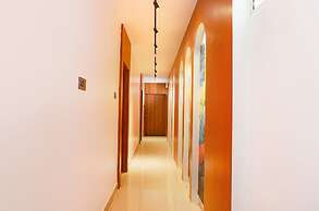 Fabhotel Majestic Inn