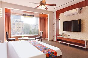 Fabhotel Majestic Inn