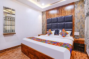 Fabhotel Limras Palace
