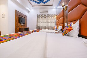 Fabhotel Limras Palace