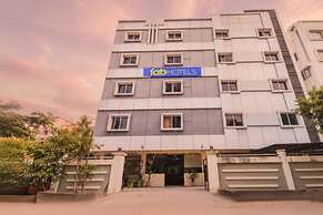 Fabhotel Tals Hitech