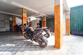 Fabhotel Crosscut