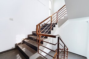 Fabhotel Crosscut