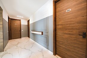 Fabhotel Micasa