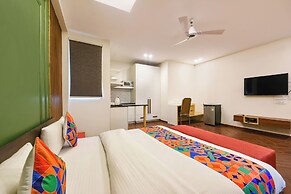 Fabhotel Micasa