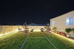 Fabhotel Joy Stayz