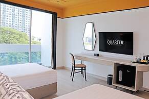 The Quarter Saphan Khwai by UHG