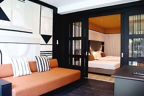 The Quarter Saphan Khwai by UHG