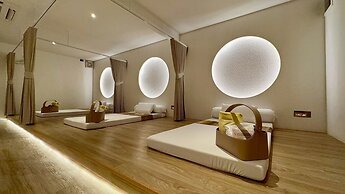 The Quarter Saphan Khwai by UHG