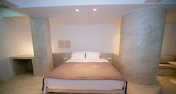 Atria Suites