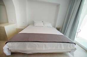 Atria Suites