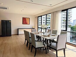 Sathorn 111
