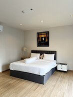 Sathorn 111