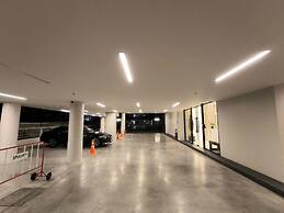 Sathorn 111