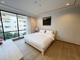 Sathorn 111