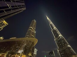 Iconic Views -Burj Khalifa & Fountain Views