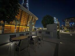 Iconic Views -Burj Khalifa & Fountain Views