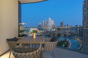 Iconic Views -Burj Khalifa & Fountain Views