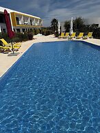 Orange Grove Residence