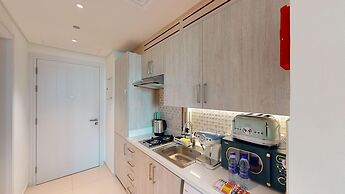 Palm Jumeirah - Seven Palm 245
