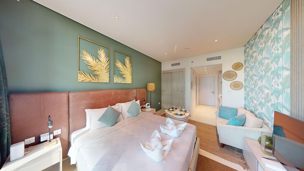 Palm Jumeirah - Seven Palm 245