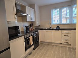 Dublin - 3 Bedroom Cosy Home - Sleeps Max 7