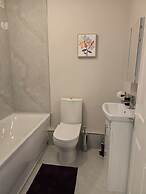 Dublin - 3 Bedroom Cosy Home - Sleeps Max 7