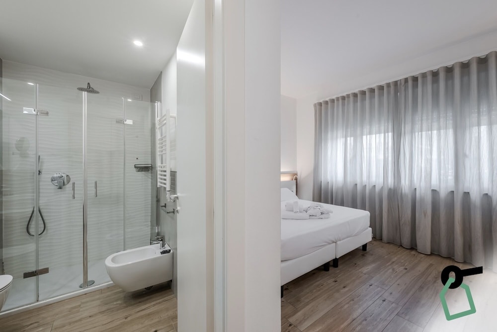 Hotiday Room Collection - Tirrenia