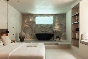 Seven Rocks Suites