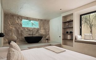 Seven Rocks Suites