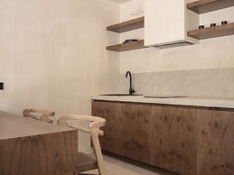 Seven Rocks Suites