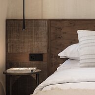 Seven Rocks Suites