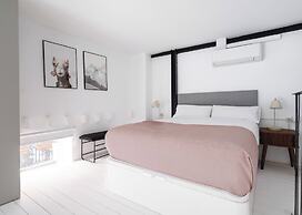 Limehome Almeria C. Hernán Cortés