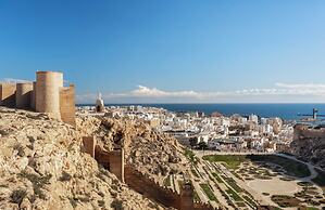 Limehome Almeria C. Hernán Cortés