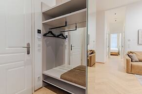 Living No. 5 by GT7