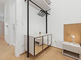 Living No. 5 by GT7