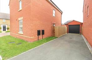 Kettering - House - Stay 8 - Parking - Garden