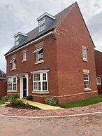Kettering - House - Stay 8 - Parking - Garden