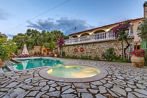 Villa Kyklamino in Paxi